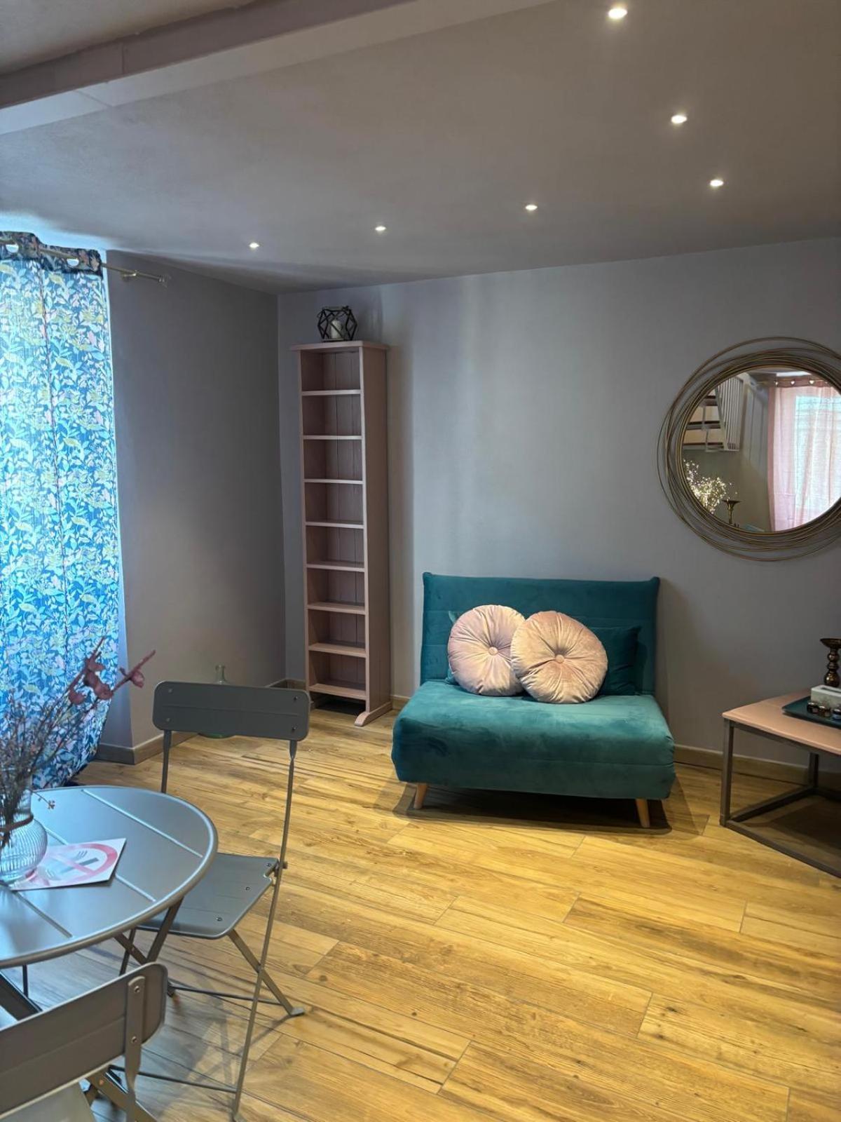 Dantes Apartment Pieve di Teco Luaran gambar