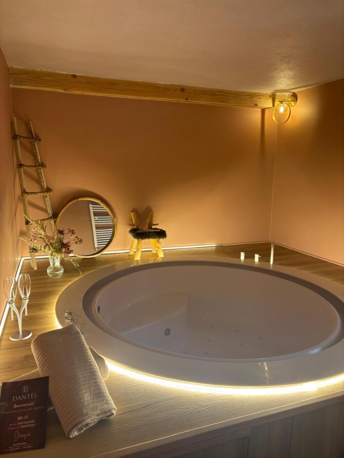 Dantes Apartment Pieve di Teco Luaran gambar